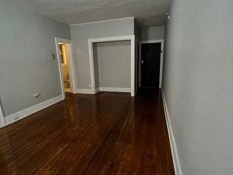 49 Troup St — Photo 37