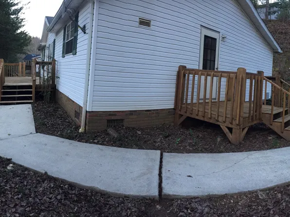 85 Autumn Branch Ln, Marble, NC 28905