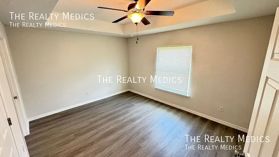 3 Bed/2 Bath Duplex Gem In Sebring's Tranquil Setting - Available Now! — Photo 4