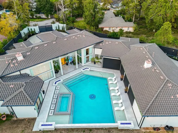 32 E Shady Ln, Houston, TX 77063