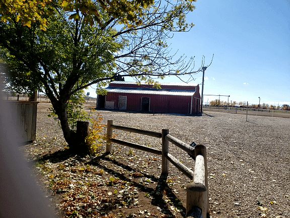 4th image of 65 W Lake Hazel Rd