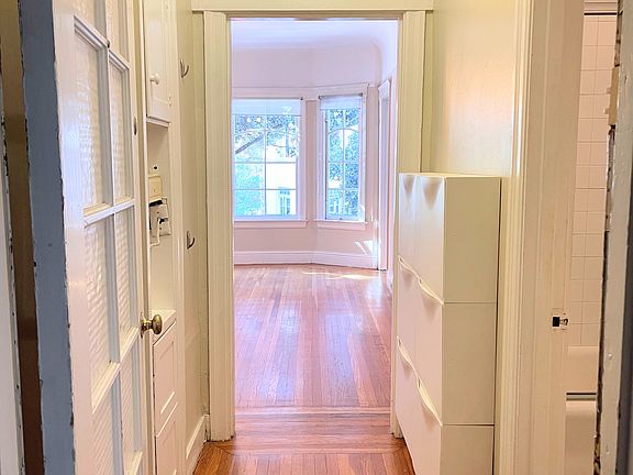 3rd image of 350 Laguna St #8