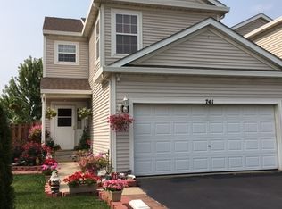 741 Wedgewood Cir, Lake In The Hills, IL 60156