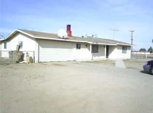 9556 Hickory St, Hesperia, CA 92345