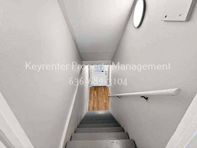3313 Droste Rd — Photo 22