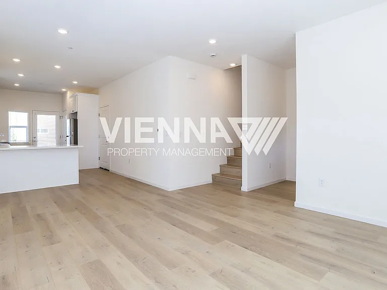 8092 Quiet Knolls Dr — Photo 5