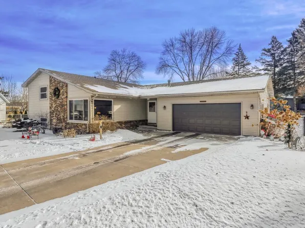 608 Fairview Cir, Farmington, MN 55024