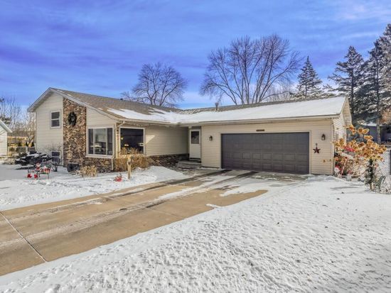 608 Fairview Cir, Farmington, MN 55024