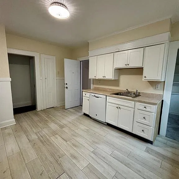 138 Mill Hill Ave #2 — Photo 2