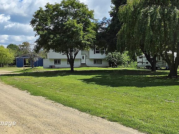 2nd image of 16807 Oakley Rd