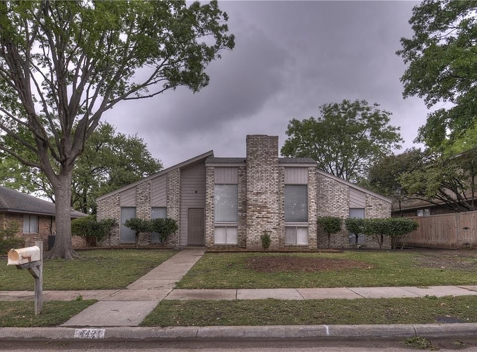 1st image of 4421 Boston Dr