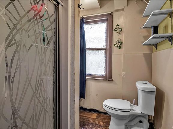 5th image of 17 Albert Ave