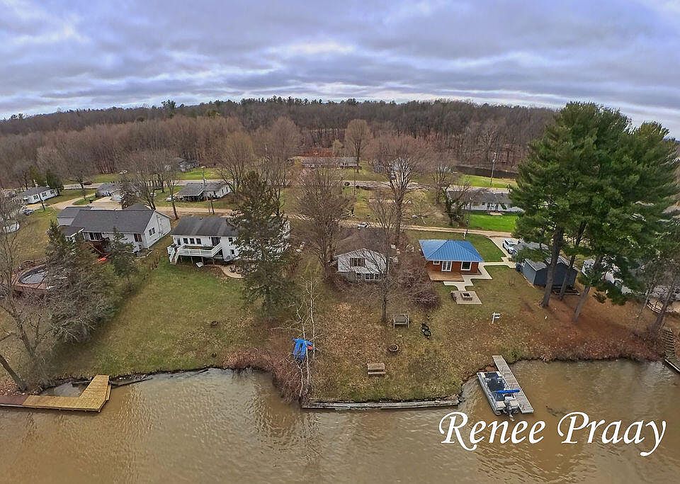 1st image of 3511 Lake Allegan Dr