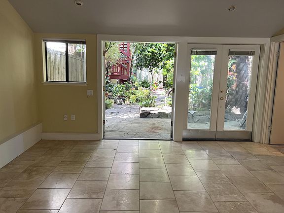 2nd image of 838 Shrader St APT A