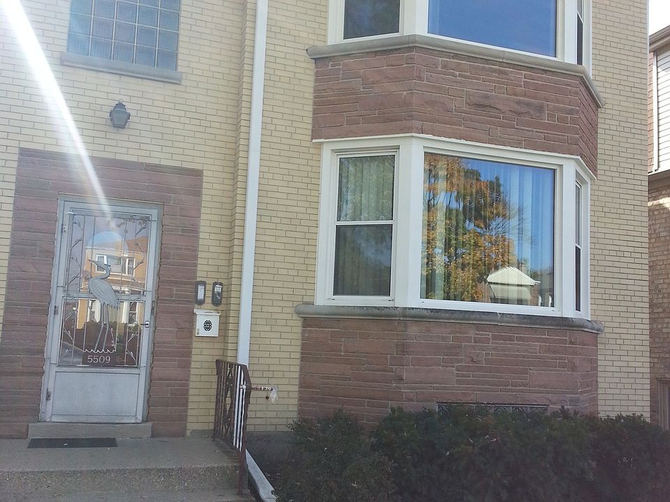1st image of 5509 W Sunnyside Ave