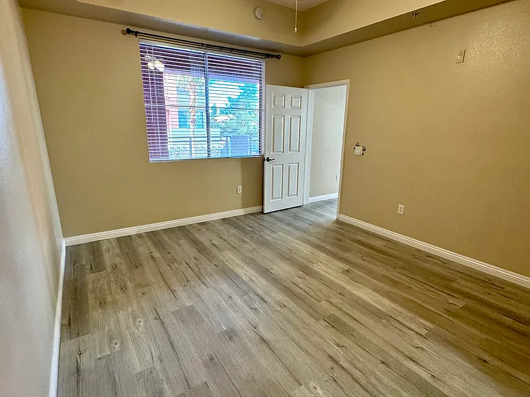 31 E Agate Ave #208 — Photo 16
