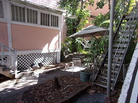 2nd image of 276 7th Ave NE APT 1