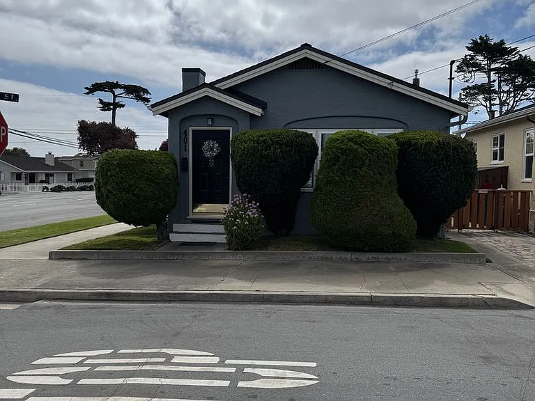 401 Willow St — Photo 1