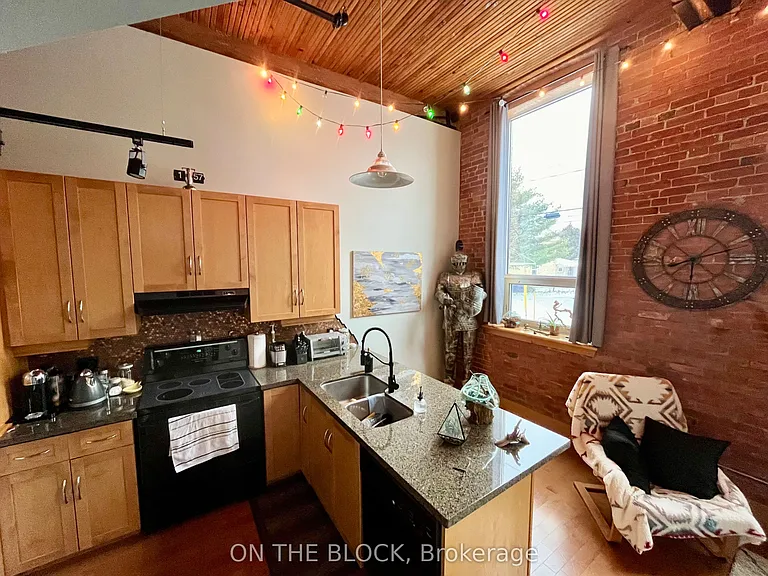26 Ontario St #113 — Photo 4