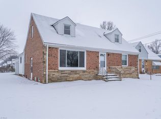 1054 S Green Rd, South Euclid, OH 44121