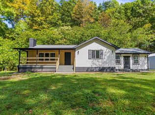 61 Peachy Williams Rd, Frenchburg, KY 40322