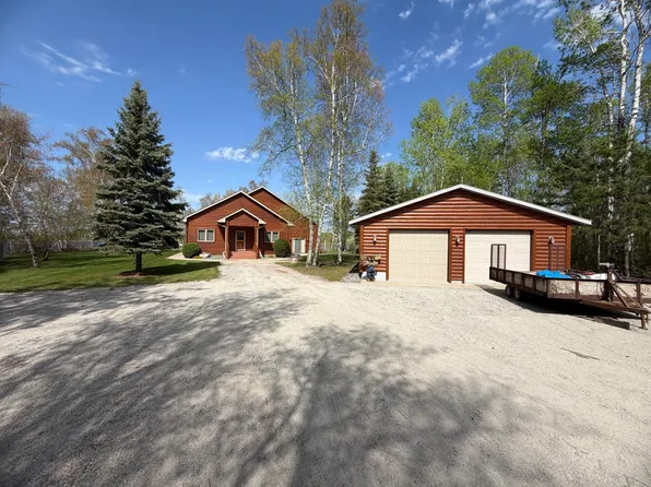 1377 Riverside Dr, Baudette, MN 56623