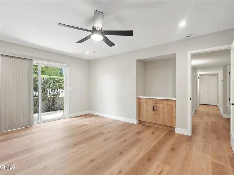 8882 N 82nd Ln — Photo 12
