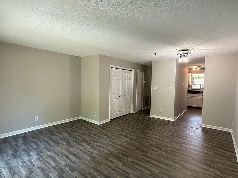 1903 Malone Rd #H — Photo 11
