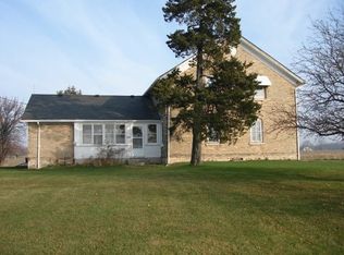 1450 Spring Valley Rd, Jackson, WI 53037