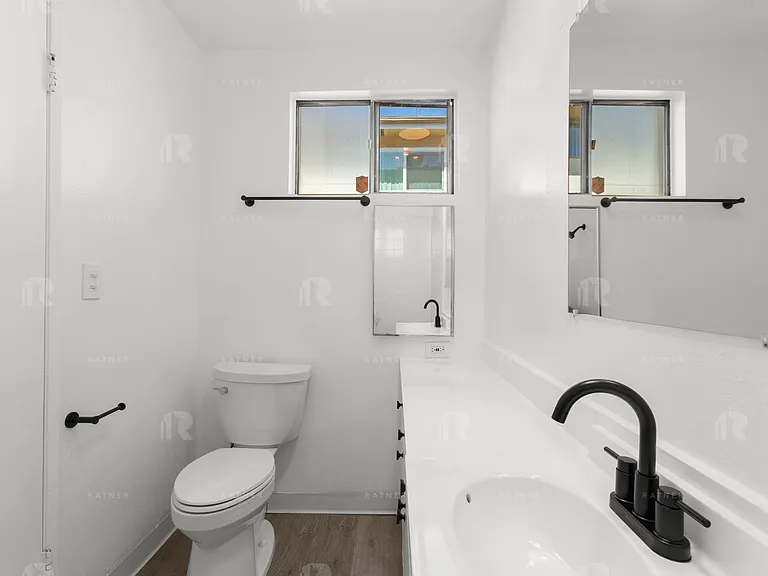 (AN/TI/YO:B) 5424 Corteen Place — Photo 9