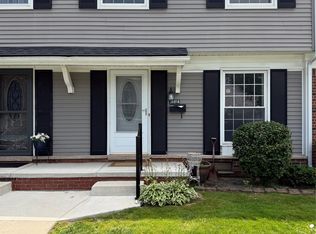 36814 Park Place Dr #24, Sterling Heights, MI 48310