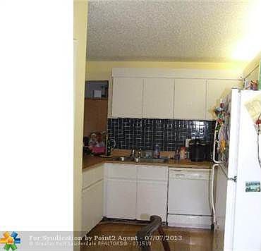 4th image of 126 Centennial Ct #126