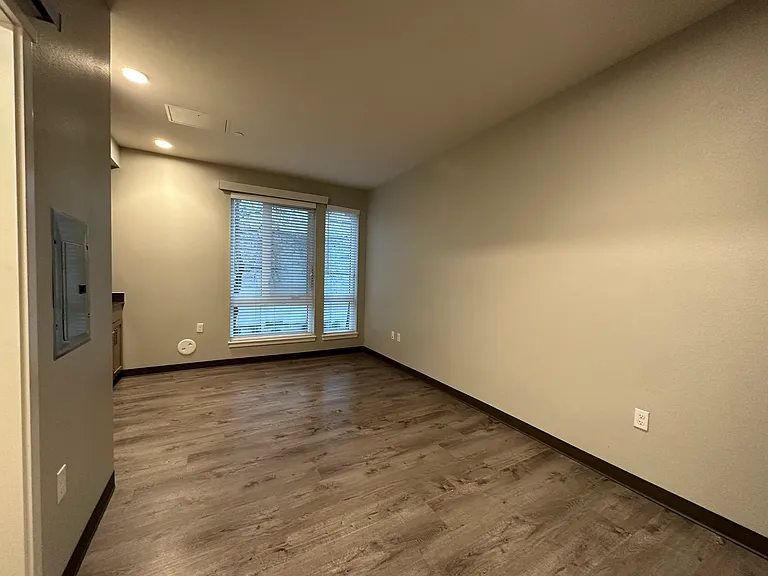 4029 Rainier Ave — Photo 31