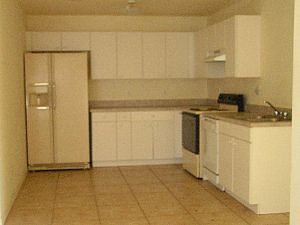 2nd image of 868/870 Holmes Ave