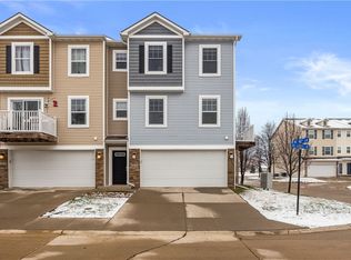 4805 NE Grove Ln, Ankeny, IA 50021
