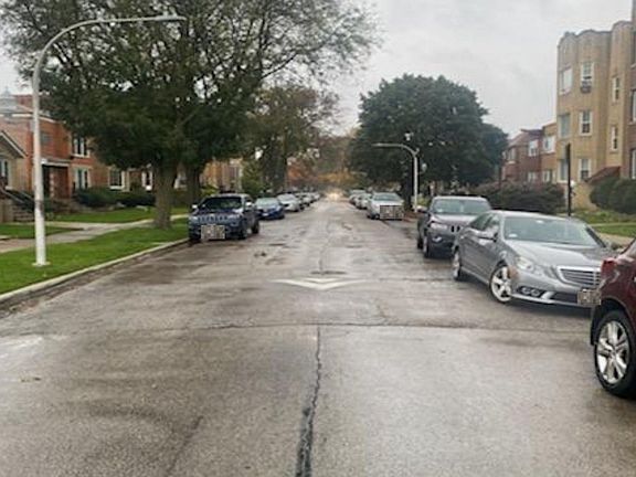 4th image of 8851 S Blackstone Ave