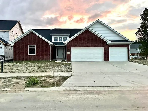 20248 Fountain View Ln, Brownstown, MI 48183