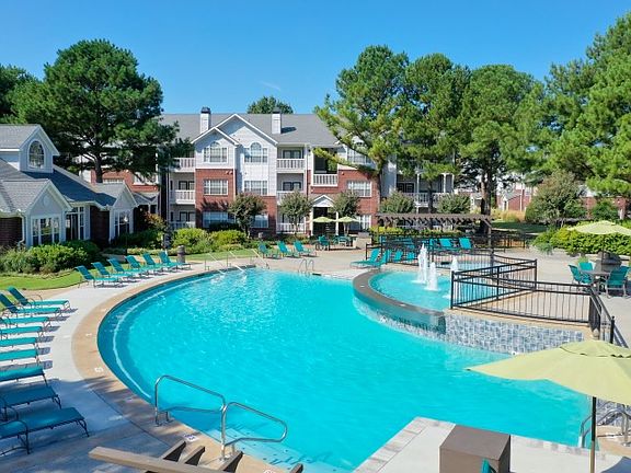 4th image of 1810 W Wolfchase Cir #1835-103