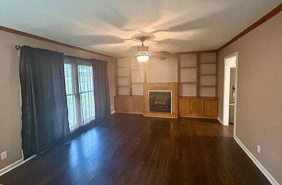 5th image of 2503 Independence Dr