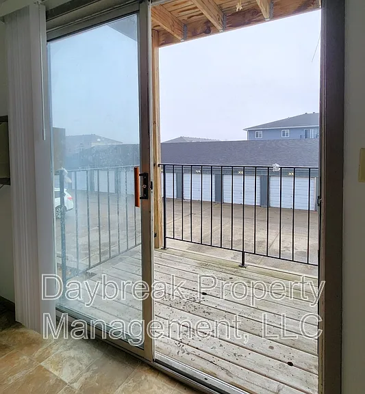 1202 34th Ave S #202 — Photo 36