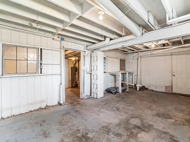 33085 W 82nd St — Photo 28