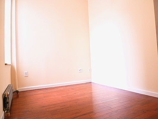 5th image of 32-26 41st St #18F