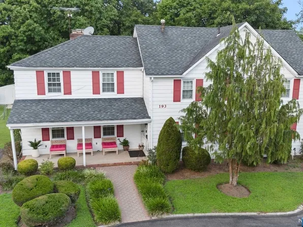 193 W Midland Ave, Paramus, NJ 07652