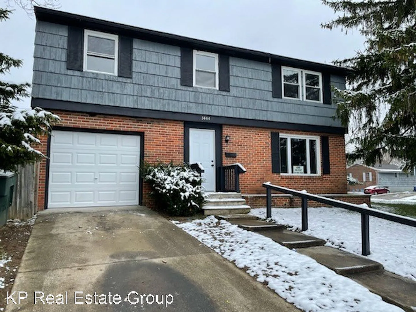 1444 Felix Dr photo 1