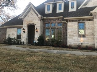 5308 J R Hawkins Rd, Kennedale, TX 76060