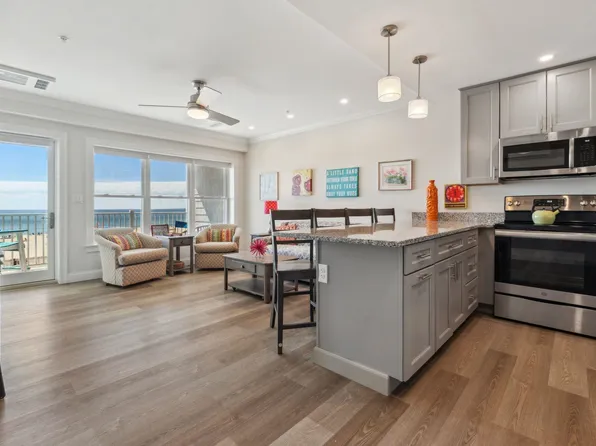 315 Ocean Boulevard #305, Hampton, NH 03842