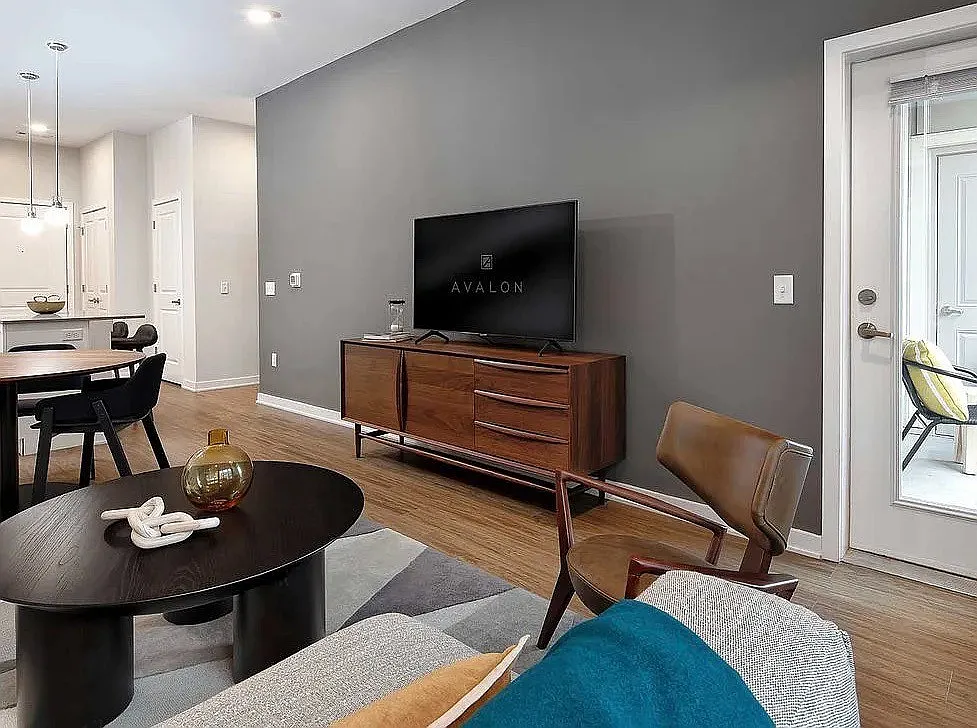 3 bed, 2.0 bath, $6,805 — Photo 2