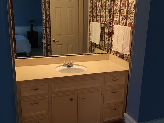 5th image of 17164 Beaver Springs Dr