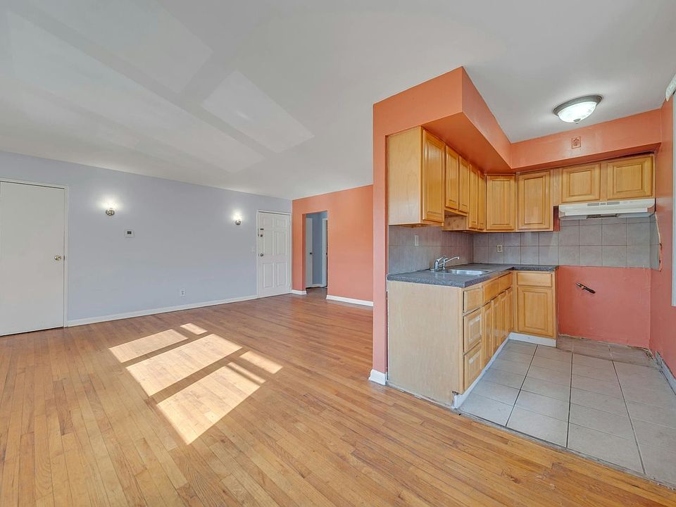 1st image of 2215 Grand Ave APT 16