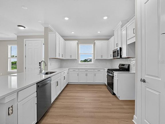 3rd image of 3316 PORTO LANE